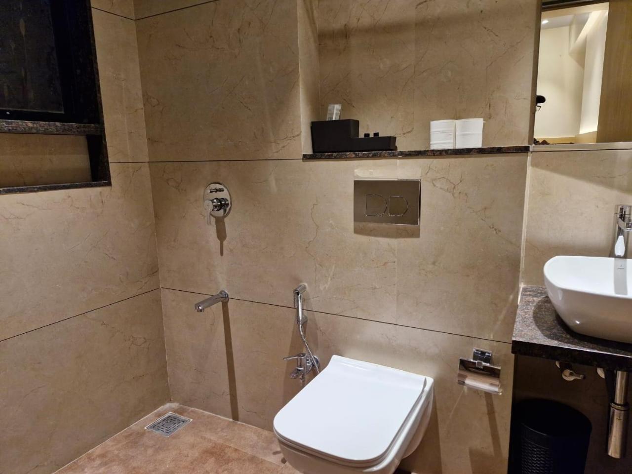 Avenue 10 Boutique Hotel Pune Dış mekan fotoğraf